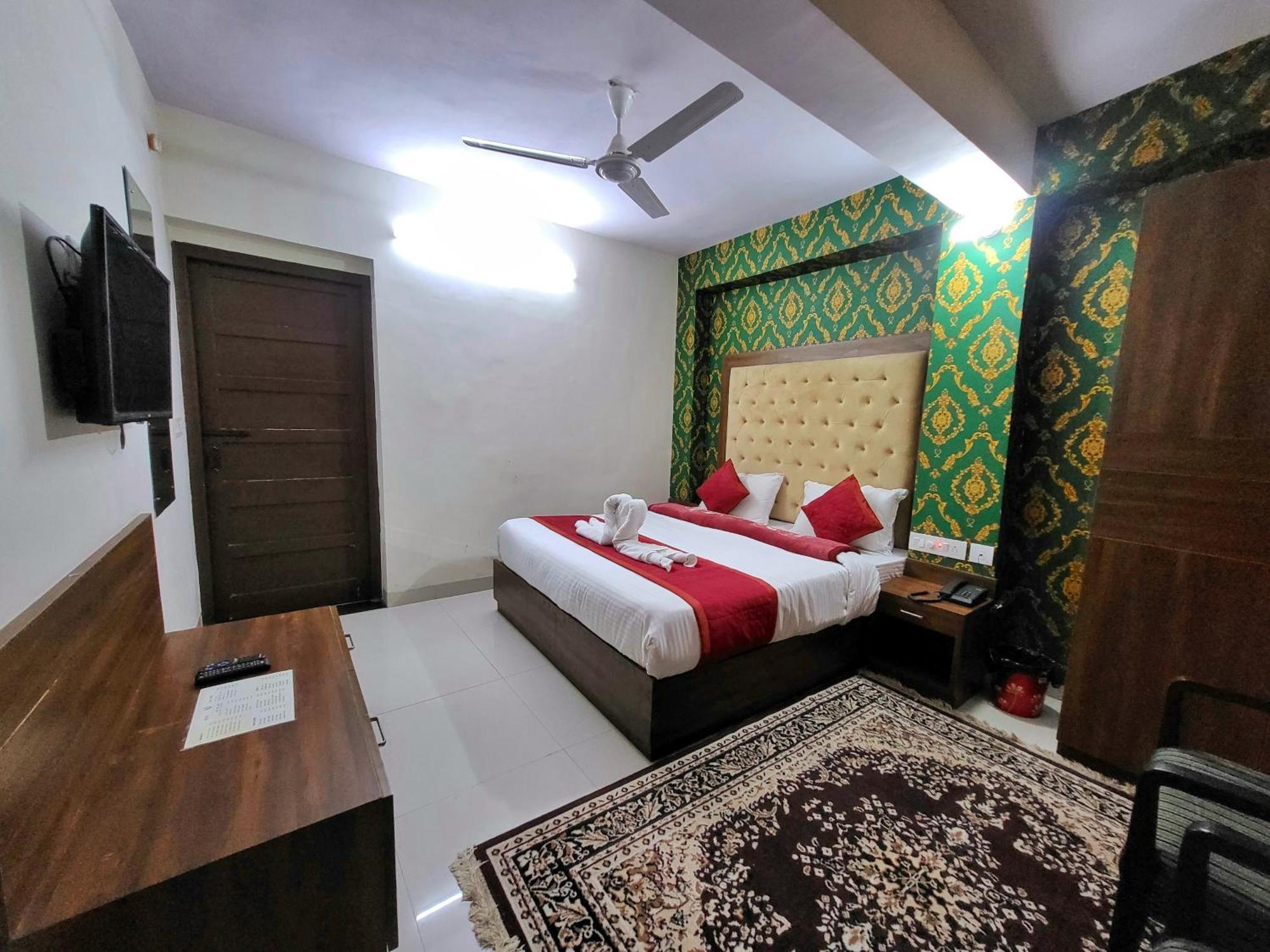 Bay Leaf By Live Inn Shimla Exterior photo